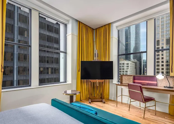 Canopy By Hilton Loop 4*