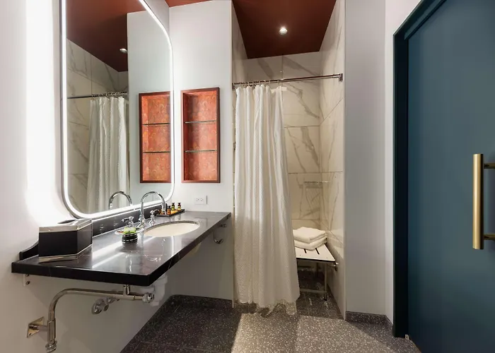 Canopy By Hilton Loop Hotel 4*